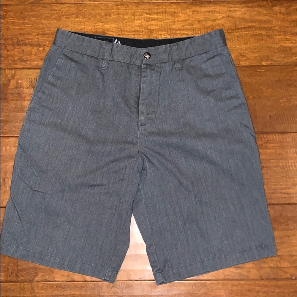 Volcom shorts